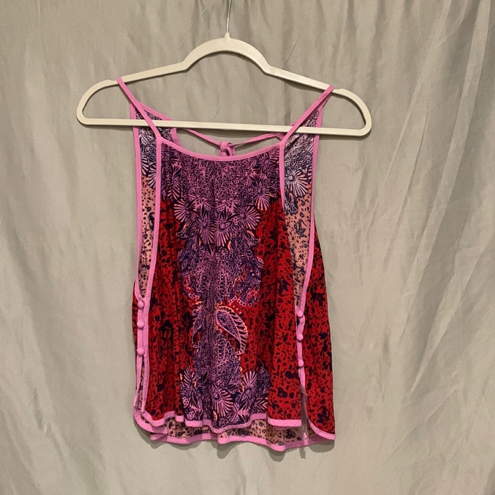 Free People Tank Size L but fits more like S - Pink/Purple Print